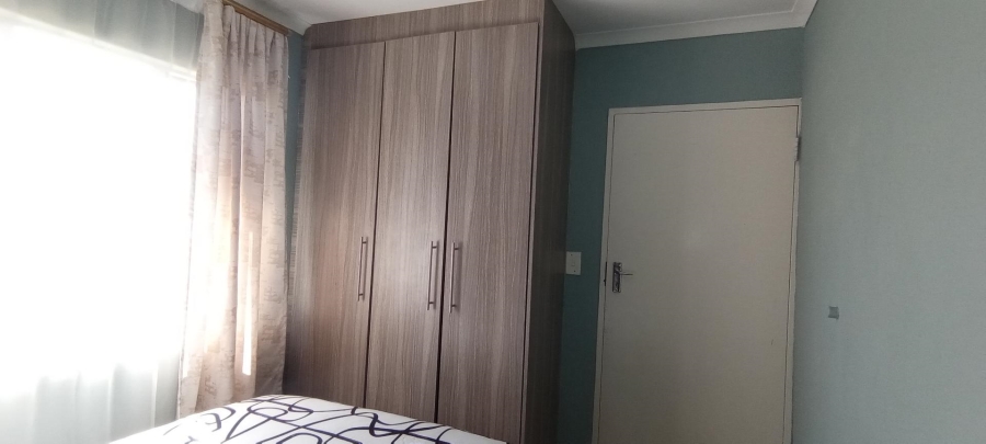 2 Bedroom Property for Sale in Glen Marais Gauteng