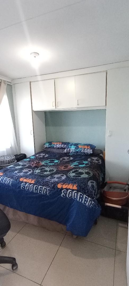 2 Bedroom Property for Sale in Glen Marais Gauteng