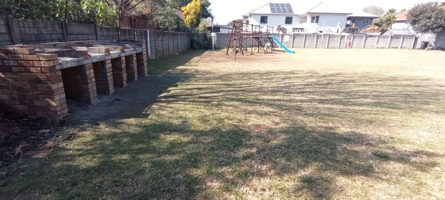 2 Bedroom Property for Sale in Glen Marais Gauteng