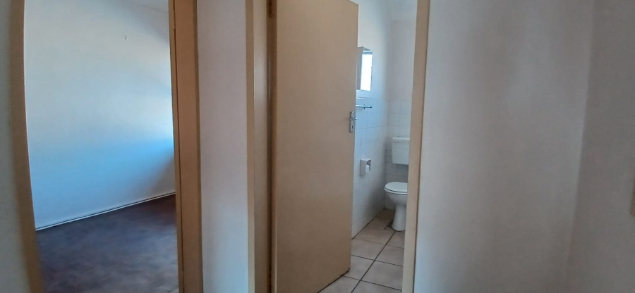 2 Bedroom Property for Sale in Birchleigh Gauteng