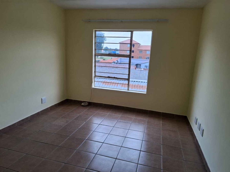 To Let 2 Bedroom Property for Rent in Kempton Park Central Gauteng