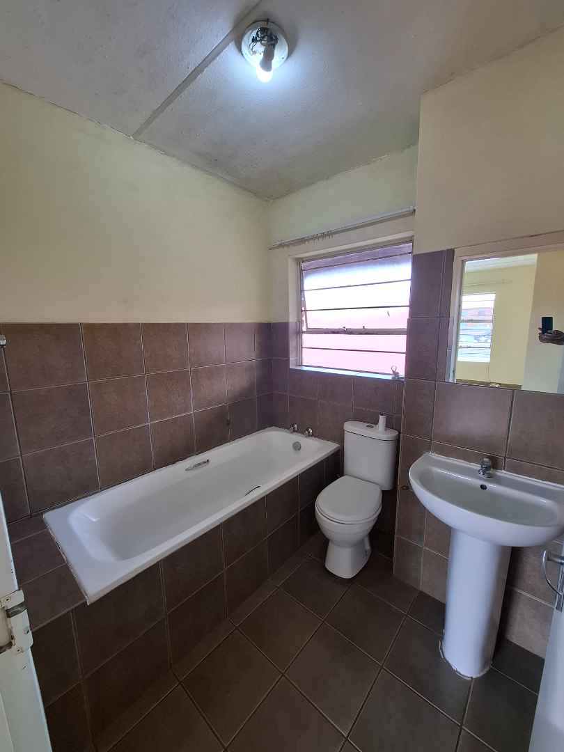 To Let 2 Bedroom Property for Rent in Kempton Park Central Gauteng