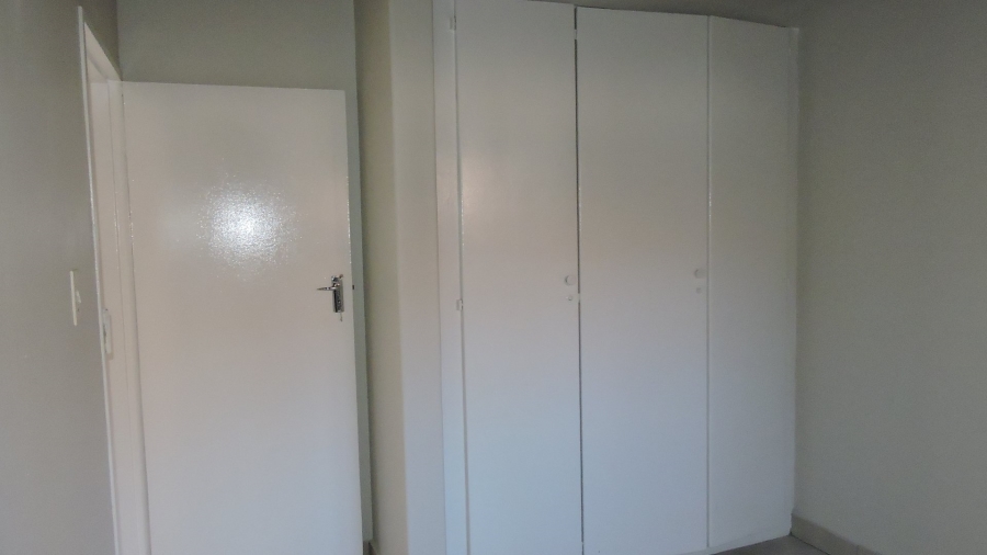 To Let 3 Bedroom Property for Rent in Kilner Park Gauteng