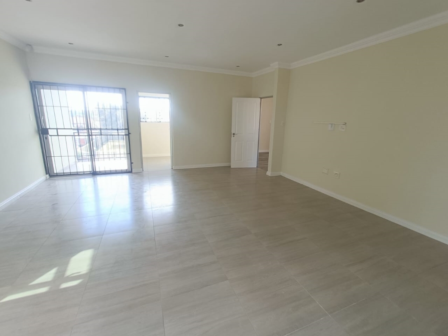 5 Bedroom Property for Sale in Rooihuiskraal Gauteng