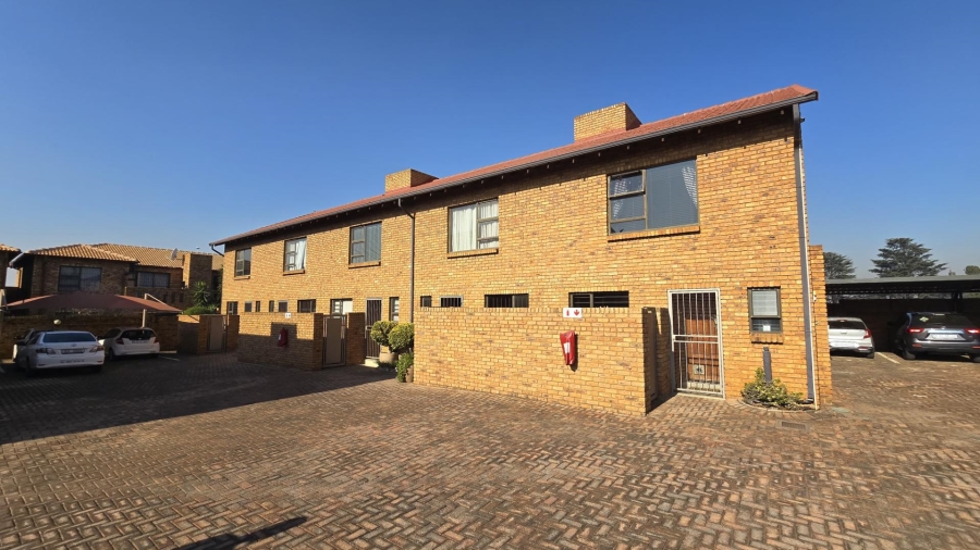 2 Bedroom Property for Sale in Florentia Gauteng