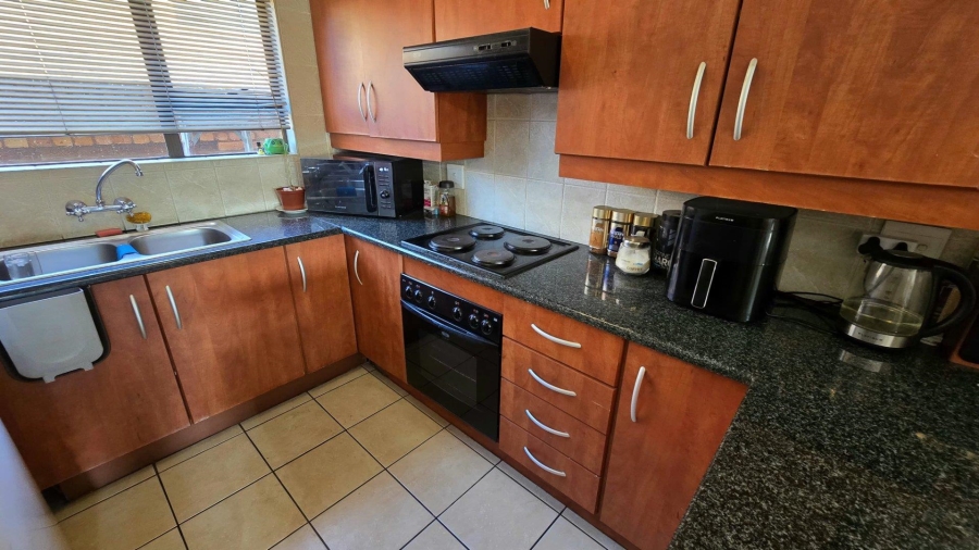 2 Bedroom Property for Sale in Florentia Gauteng