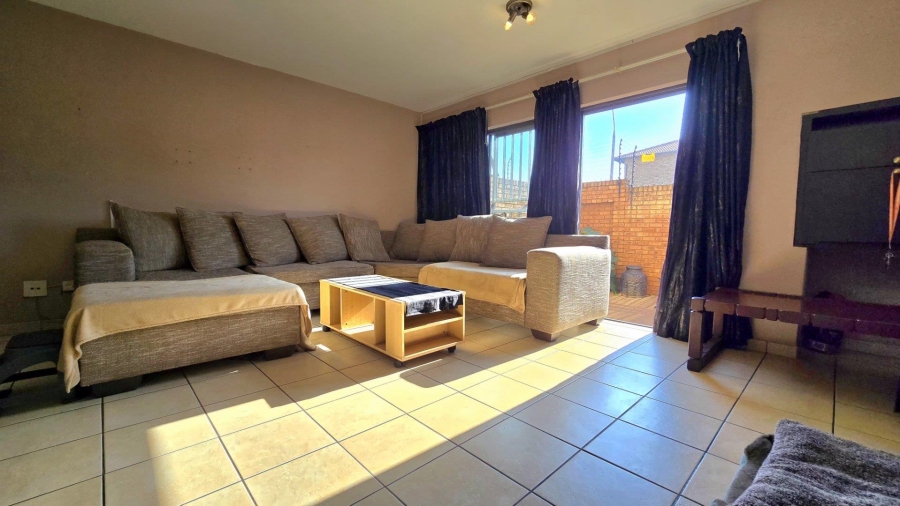 2 Bedroom Property for Sale in Florentia Gauteng