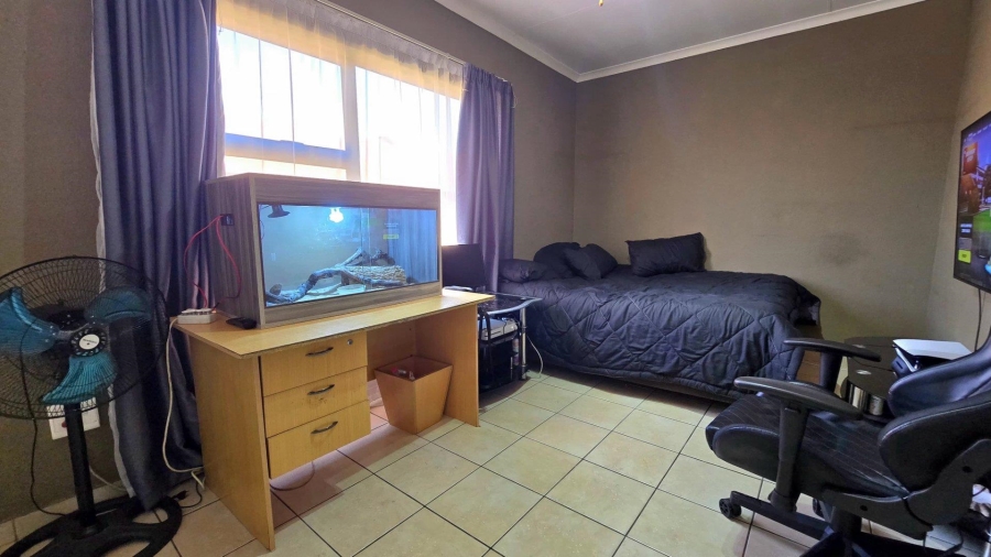2 Bedroom Property for Sale in Florentia Gauteng