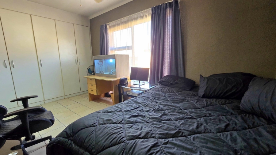 2 Bedroom Property for Sale in Florentia Gauteng