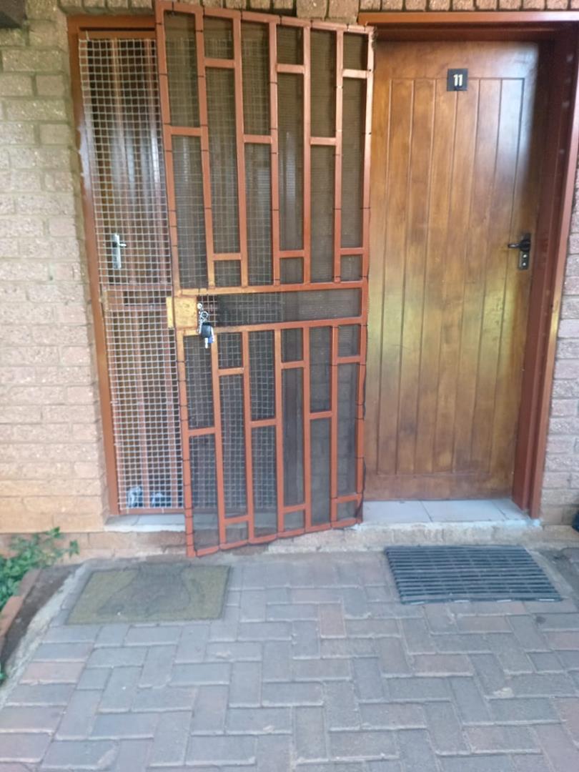 2 Bedroom Property for Sale in Mayberry Park Gauteng