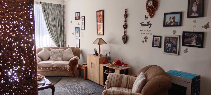 2 Bedroom Property for Sale in New Redruth Gauteng