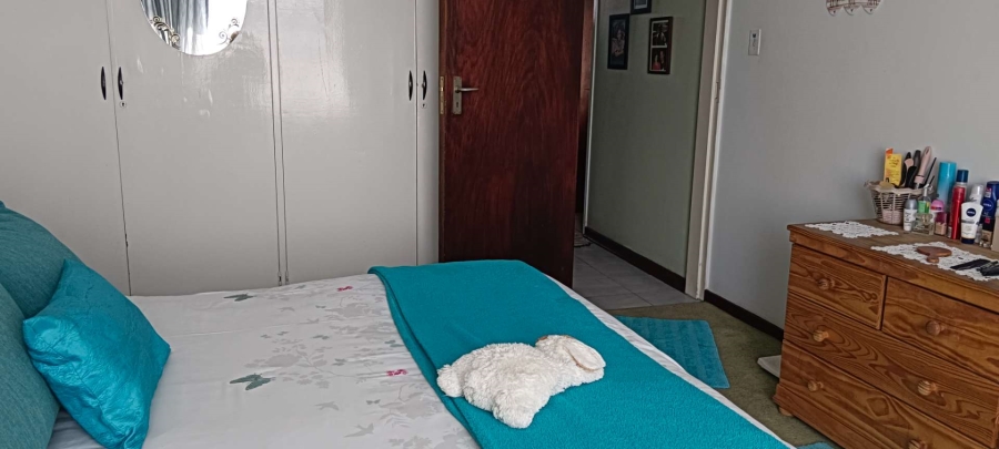 2 Bedroom Property for Sale in New Redruth Gauteng