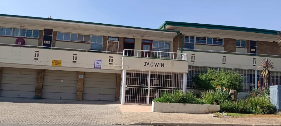 2 Bedroom Property for Sale in New Redruth Gauteng