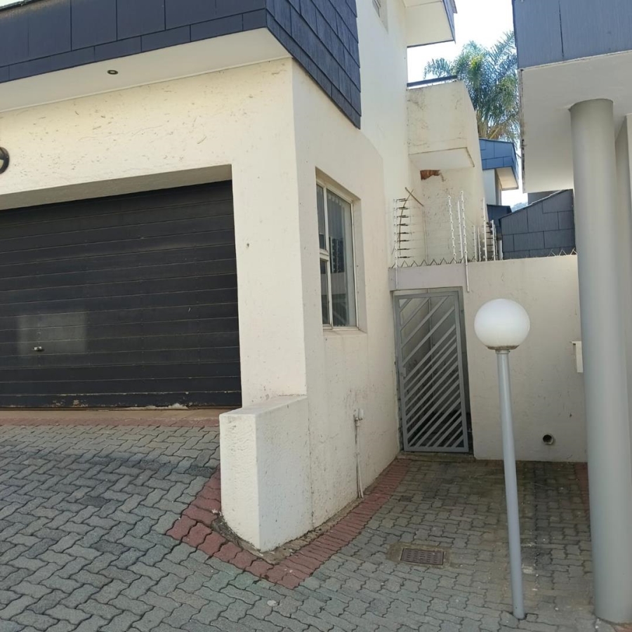 3 Bedroom Property for Sale in Bassonia Gauteng