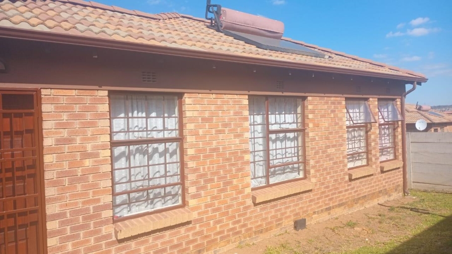 3 Bedroom Property for Sale in Thatch Hill Estate Gauteng