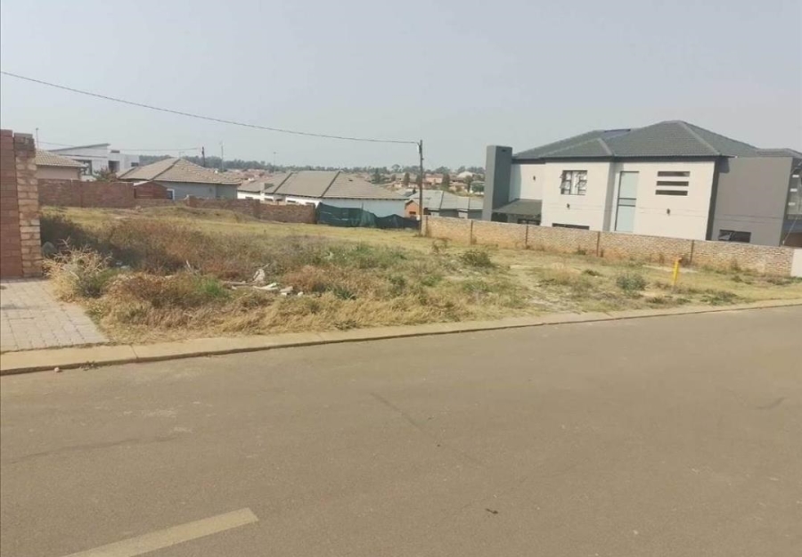 0 Bedroom Property for Sale in Clayville Gauteng