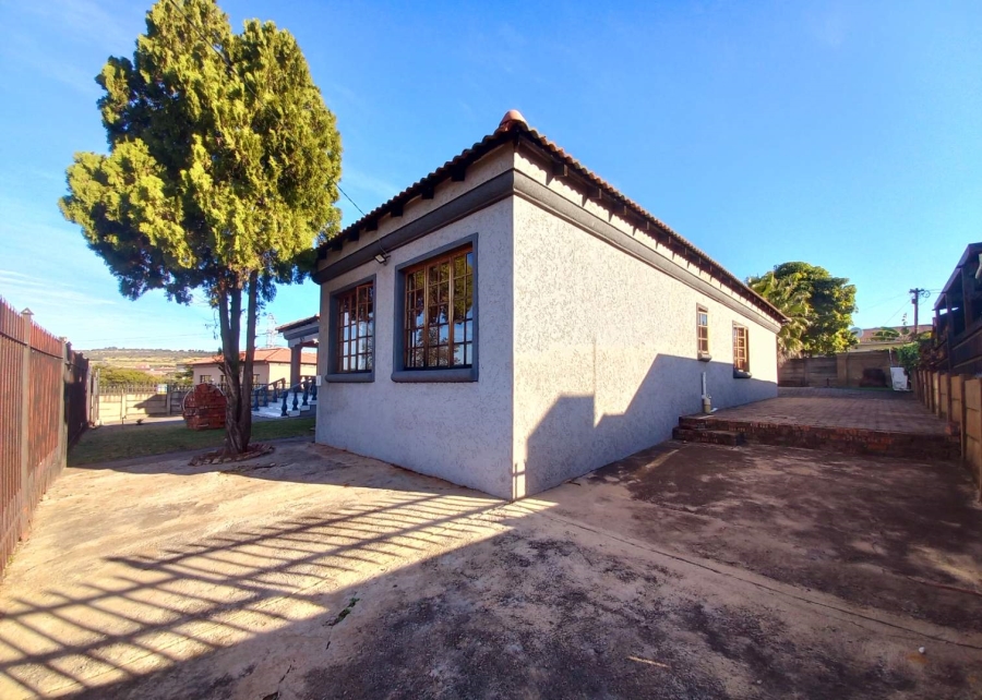 3 Bedroom Property for Sale in West Park Gauteng