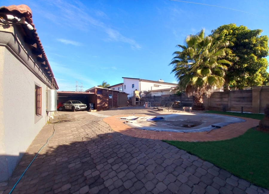 3 Bedroom Property for Sale in West Park Gauteng