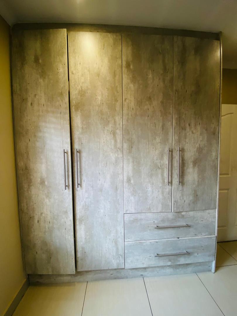2 Bedroom Property for Sale in Monavoni Gauteng