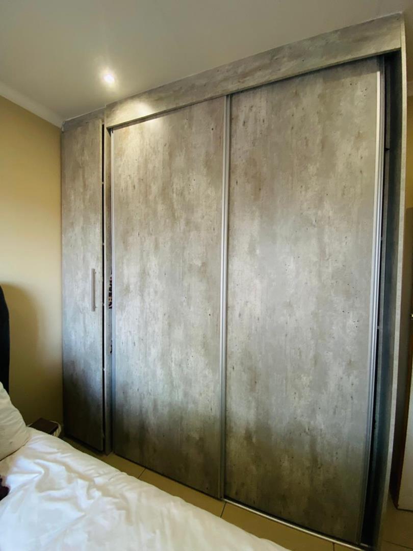 2 Bedroom Property for Sale in Monavoni Gauteng