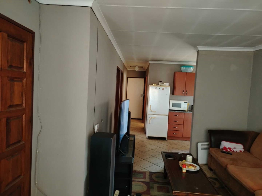2 Bedroom Property for Sale in Lotus Gardens Gauteng