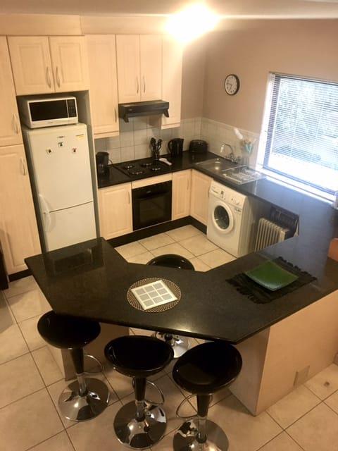 To Let 2 Bedroom Property for Rent in Magaliessig Gauteng