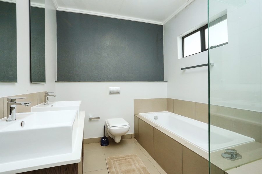 To Let 2 Bedroom Property for Rent in Morningside Gauteng