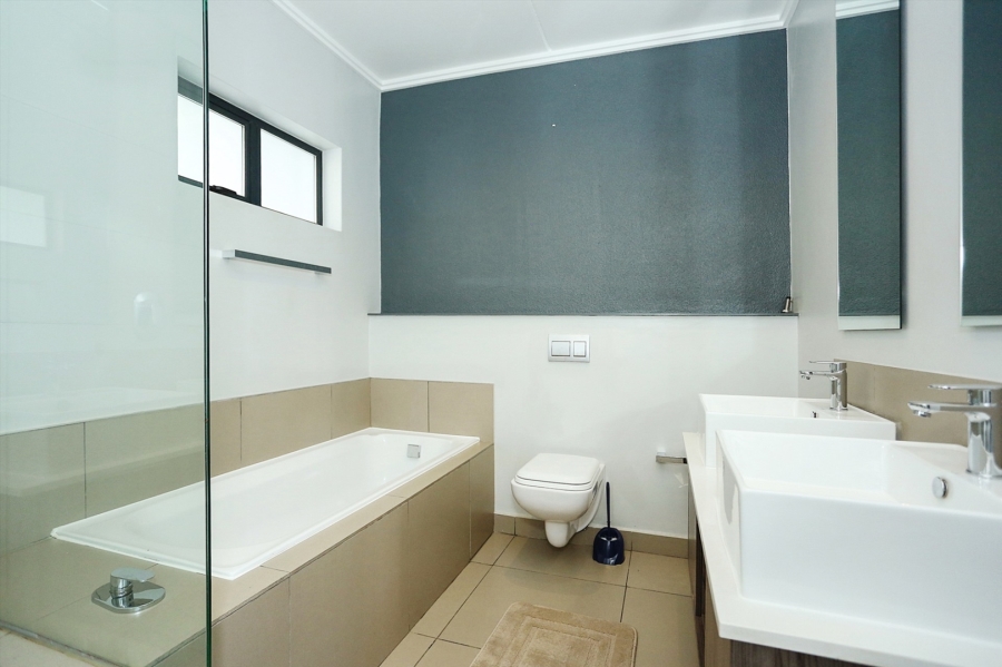 To Let 2 Bedroom Property for Rent in Morningside Gauteng