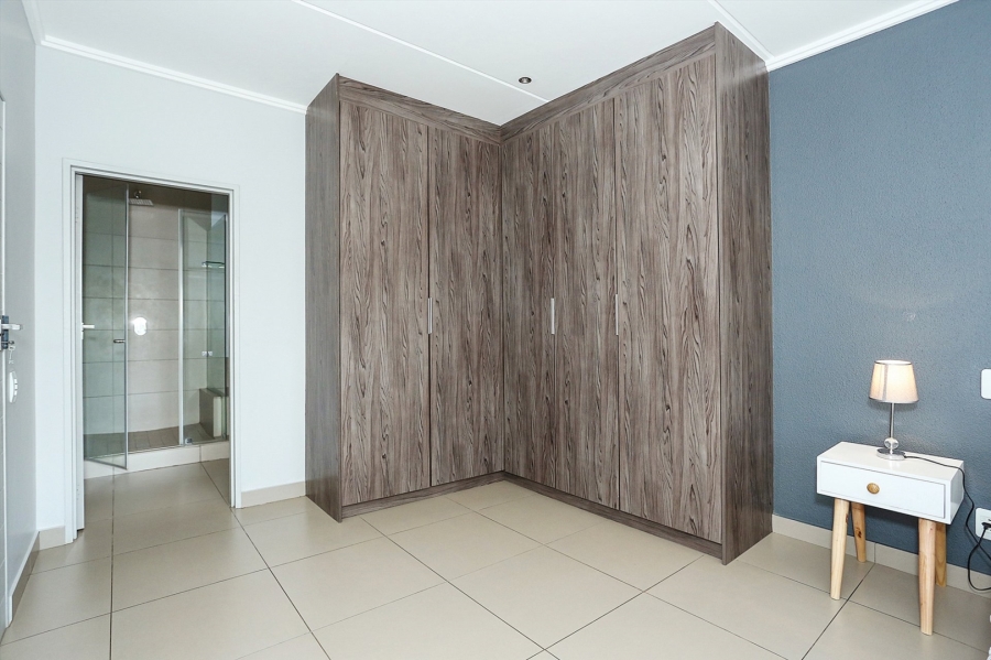 To Let 2 Bedroom Property for Rent in Morningside Gauteng