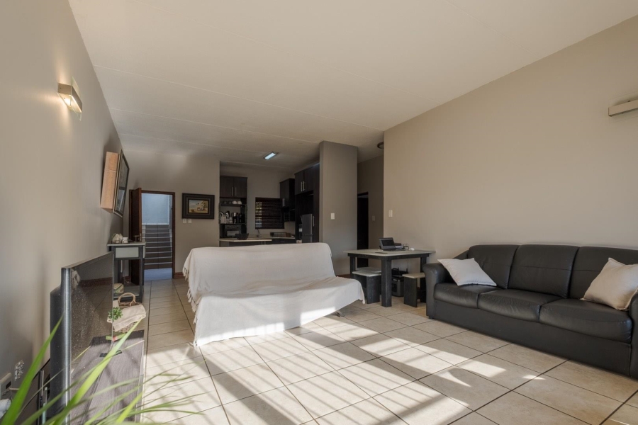 2 Bedroom Property for Sale in Pretorius Park Gauteng