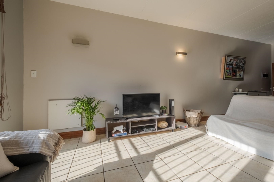 2 Bedroom Property for Sale in Pretorius Park Gauteng