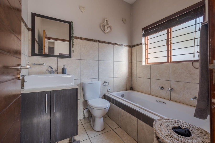 2 Bedroom Property for Sale in Pretorius Park Gauteng
