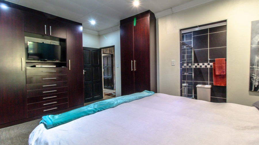 3 Bedroom Property for Sale in Alberante Gauteng