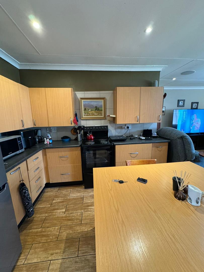 To Let 3 Bedroom Property for Rent in Rothdene Gauteng