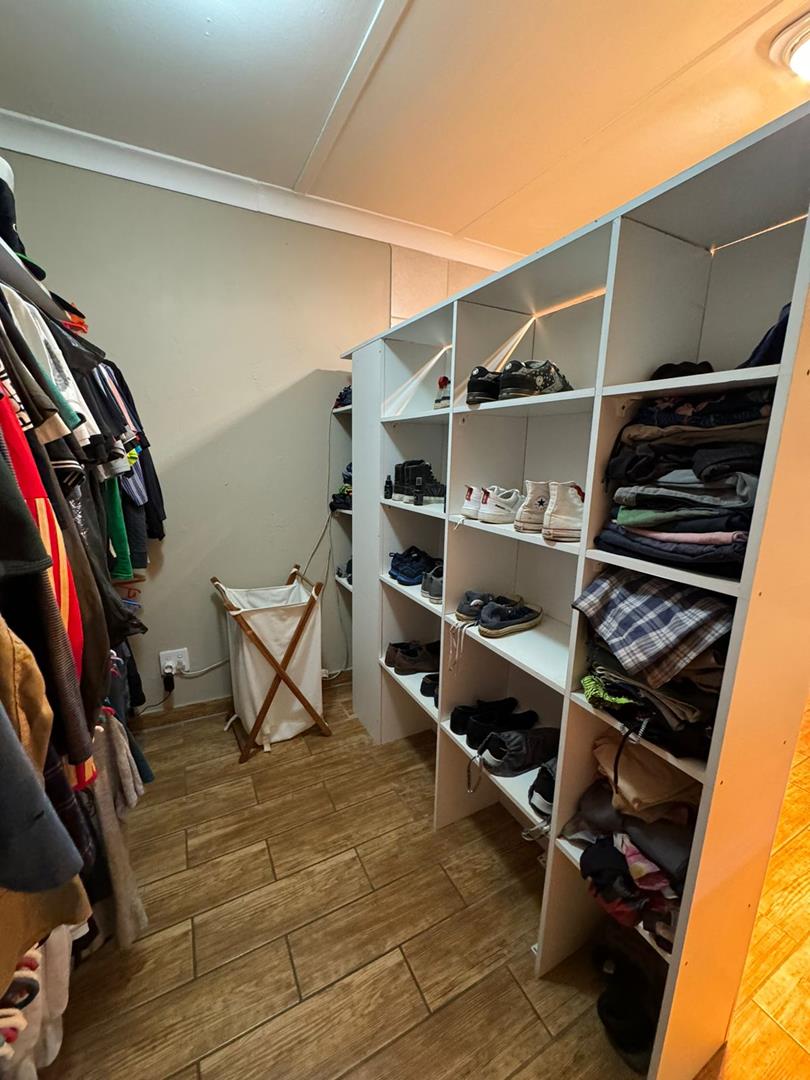 To Let 3 Bedroom Property for Rent in Rothdene Gauteng