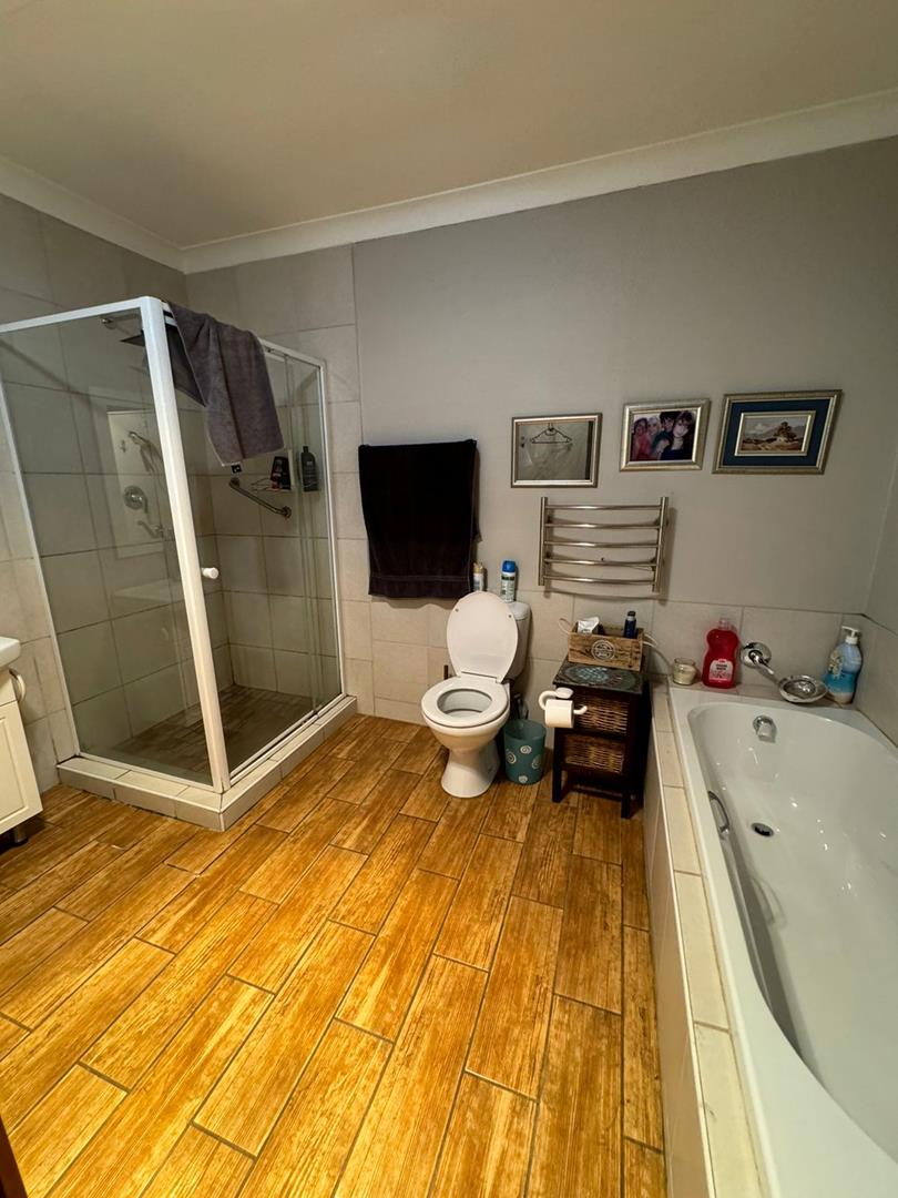 To Let 3 Bedroom Property for Rent in Rothdene Gauteng