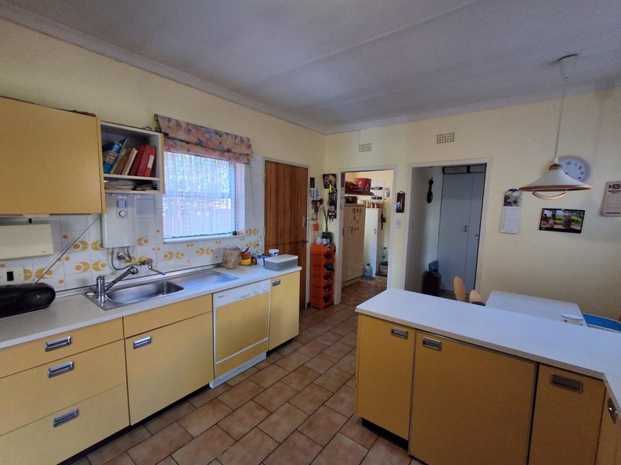 4 Bedroom Property for Sale in Glenvista Gauteng