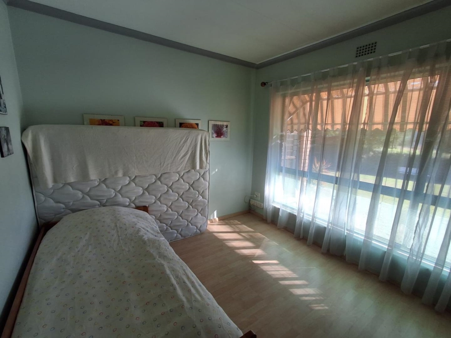 4 Bedroom Property for Sale in Glenvista Gauteng