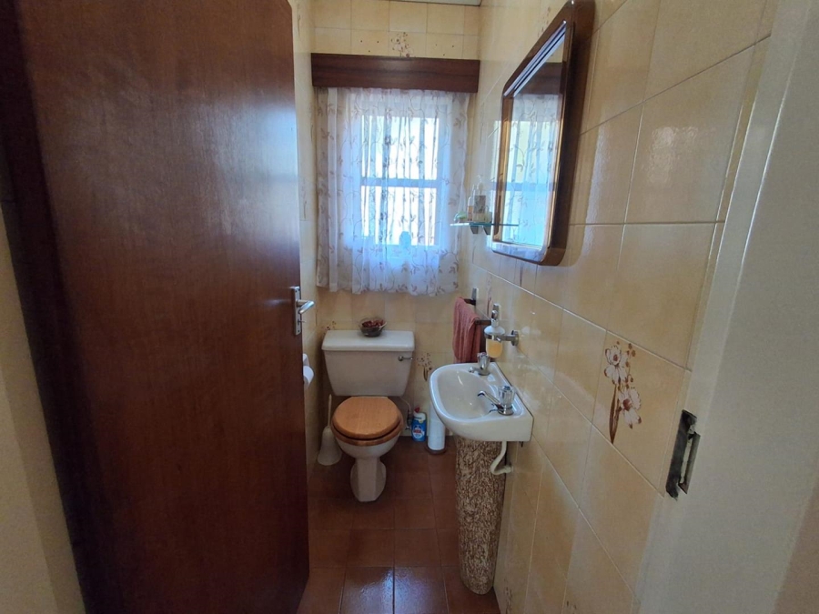 4 Bedroom Property for Sale in Glenvista Gauteng