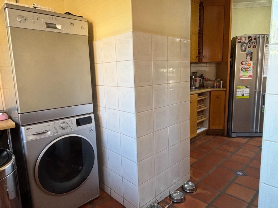 To Let 3 Bedroom Property for Rent in Faerie Glen Gauteng