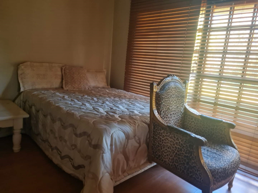 5 Bedroom Property for Sale in Beyerspark Gauteng