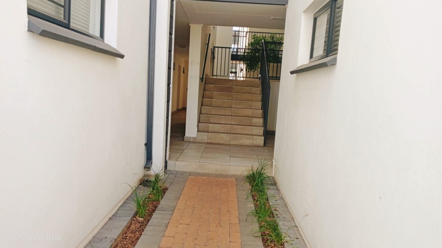2 Bedroom Property for Sale in Lilianton Gauteng