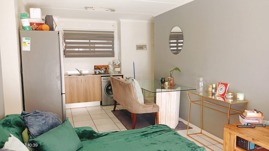 2 Bedroom Property for Sale in Lilianton Gauteng