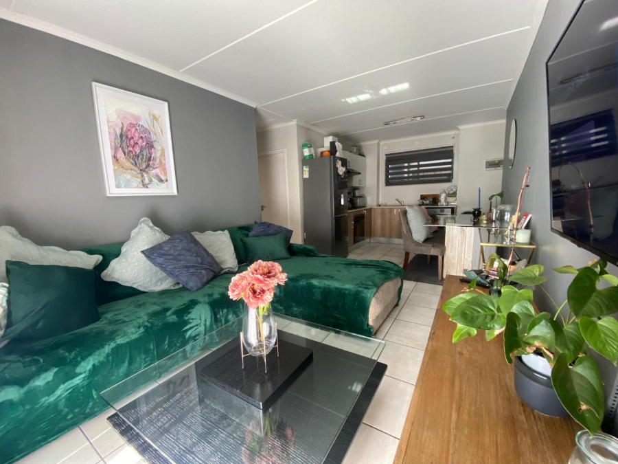 2 Bedroom Property for Sale in Lilianton Gauteng