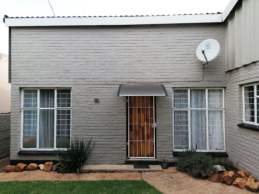3 Bedroom Property for Sale in Horison Gauteng