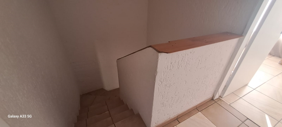 3 Bedroom Property for Sale in Buccleuch Gauteng