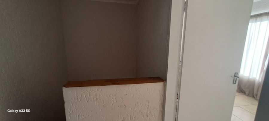 3 Bedroom Property for Sale in Buccleuch Gauteng