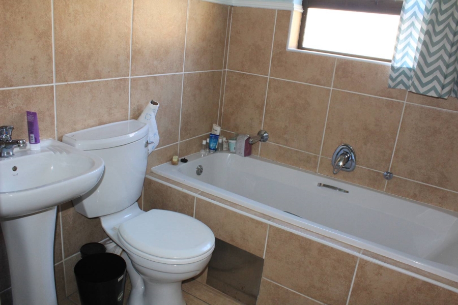 2 Bedroom Property for Sale in Paulshof Gauteng