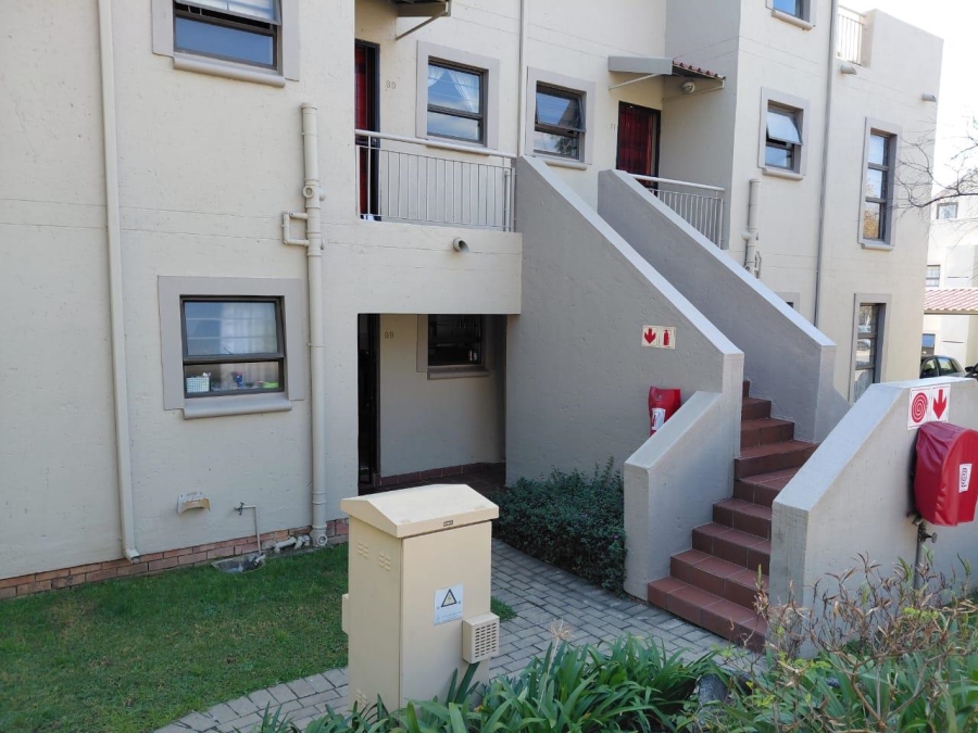 2 Bedroom Property for Sale in Paulshof Gauteng