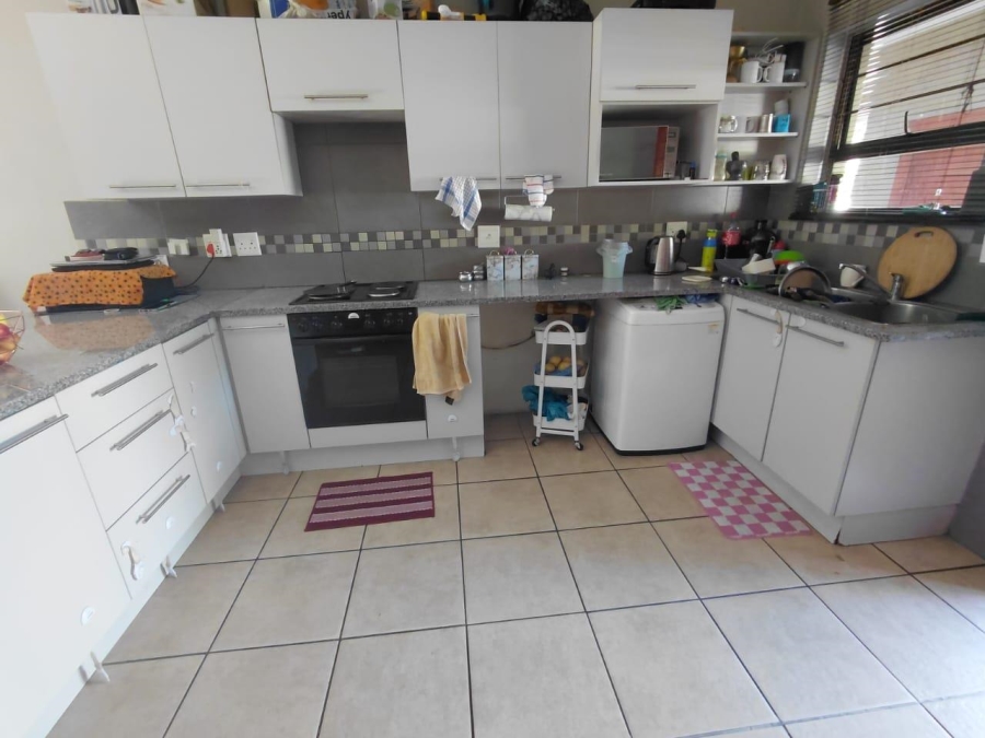 2 Bedroom Property for Sale in Paulshof Gauteng
